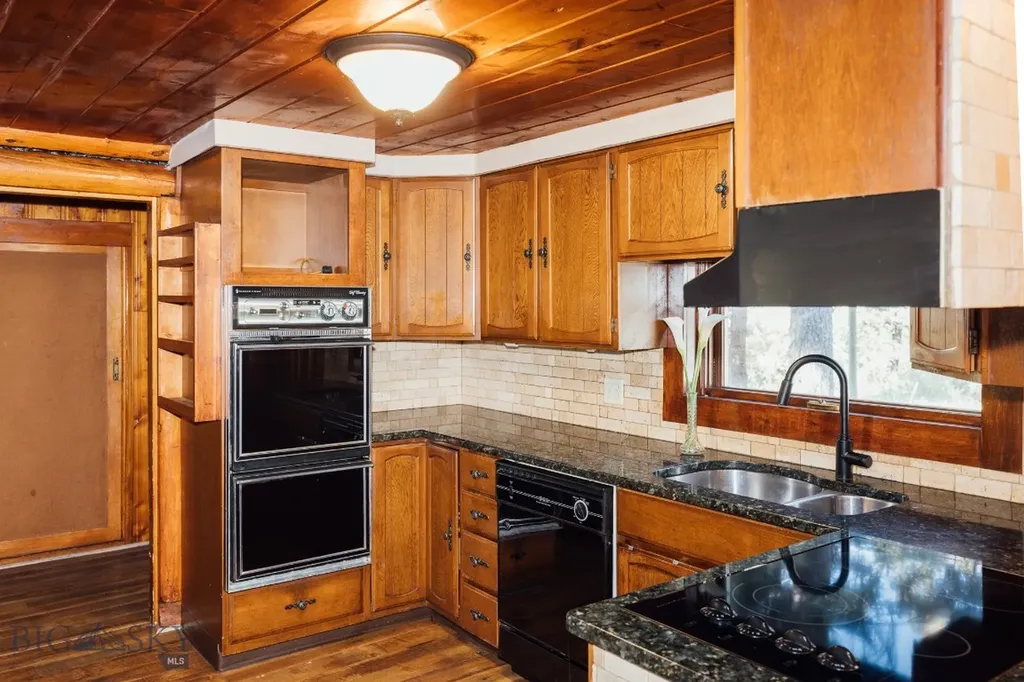124 Deep Creek Road Livingston MT 59047