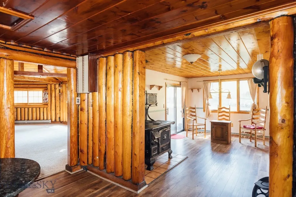 124 Deep Creek Road Livingston MT 59047