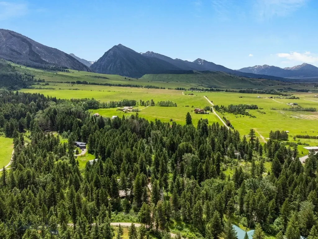 124 Deep Creek Road Livingston MT 59047