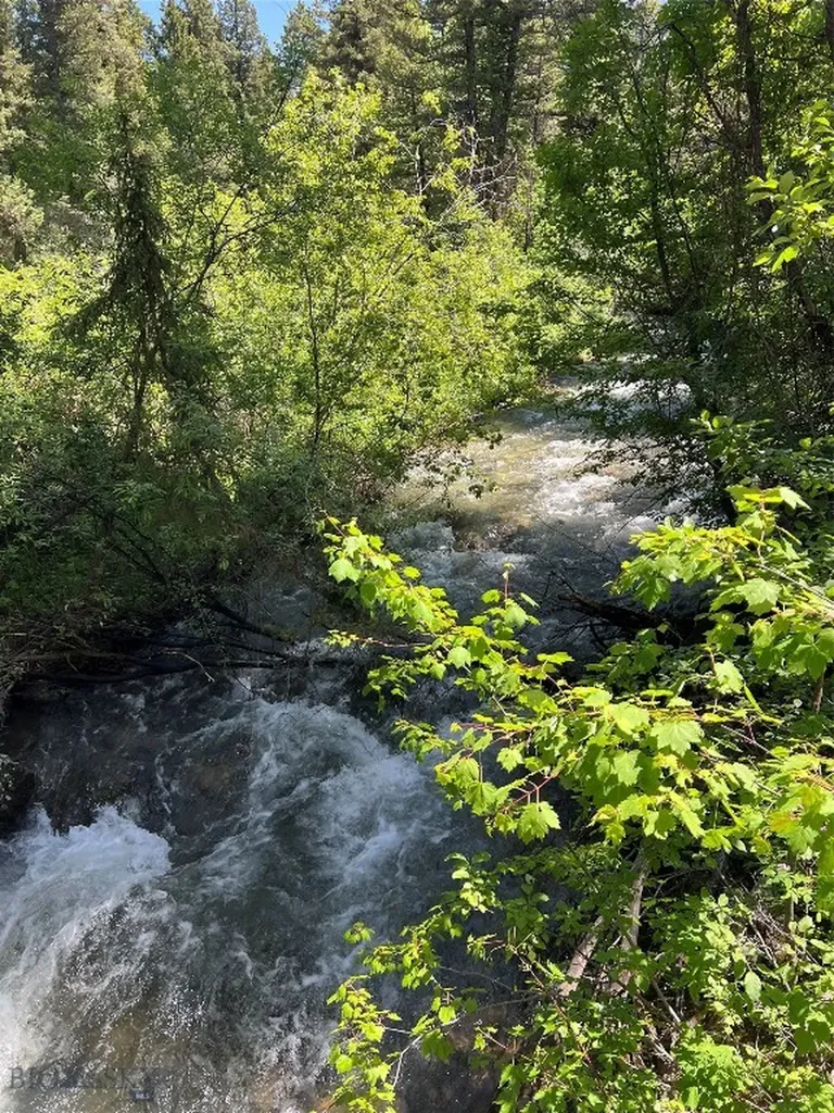 124 Deep Creek Road Livingston MT 59047