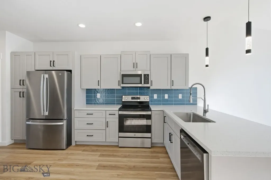 103 N M Street Livingston MT 59047