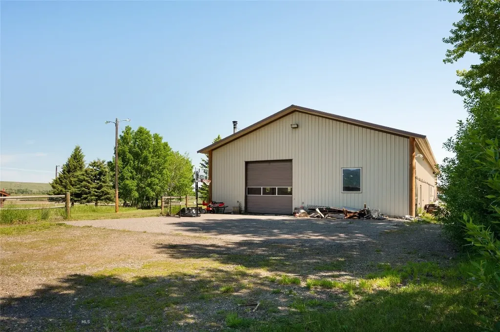 56 & 70 E Williams Road Gallatin Gateway MT 59730