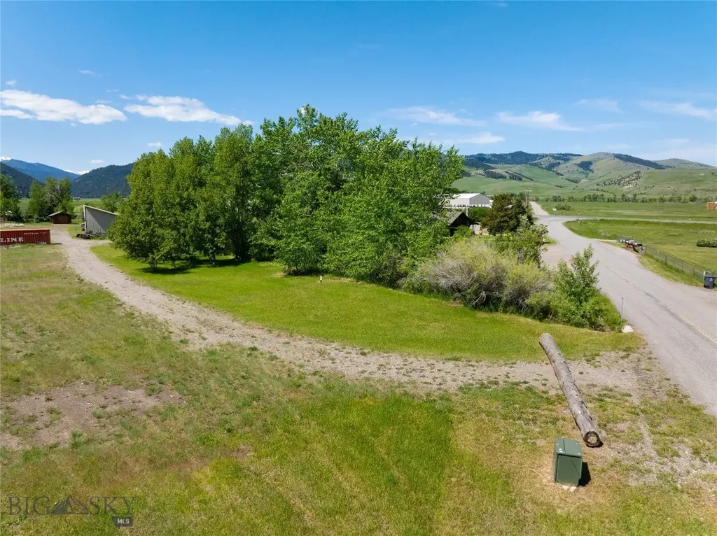 56 & 70 E Williams Road Gallatin Gateway MT 59730