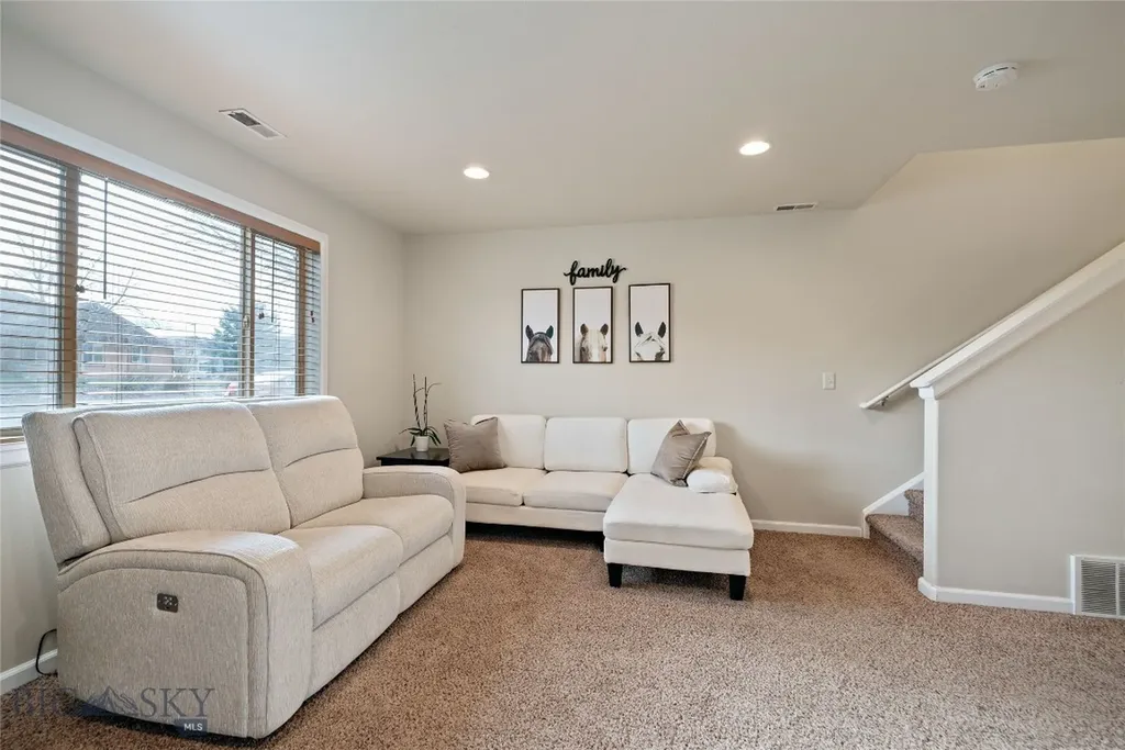 3206 Warbler Way Bozeman MT 59718