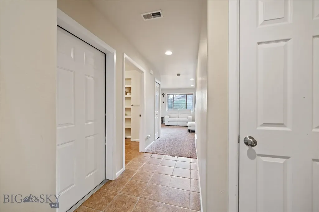 3206 Warbler Way Bozeman MT 59718