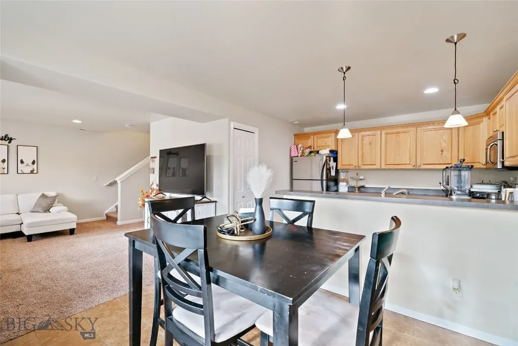 3206 Warbler Way Bozeman MT 59718