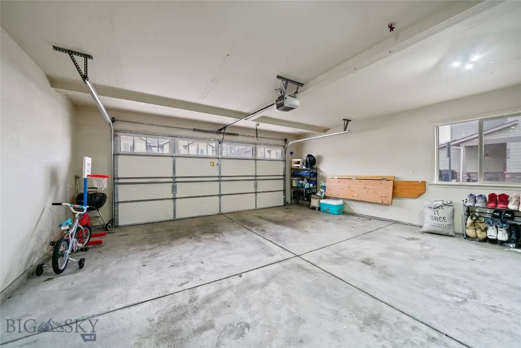 3206 Warbler Way Bozeman MT 59718