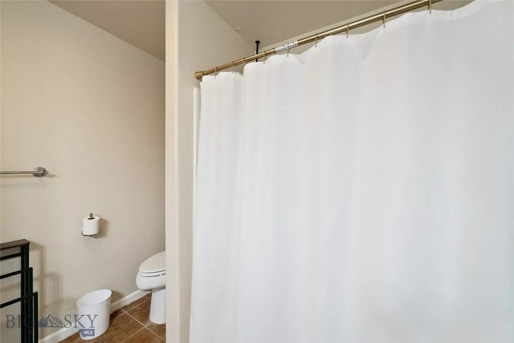 3206 Warbler Way Bozeman MT 59718