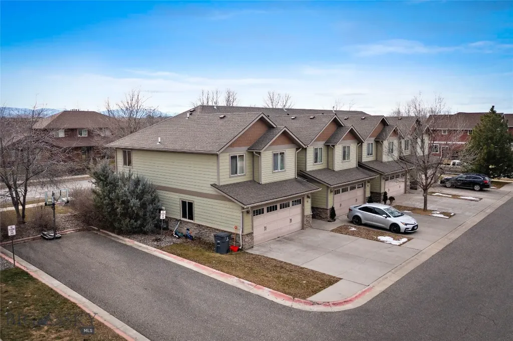 3206 Warbler Way Bozeman MT 59718