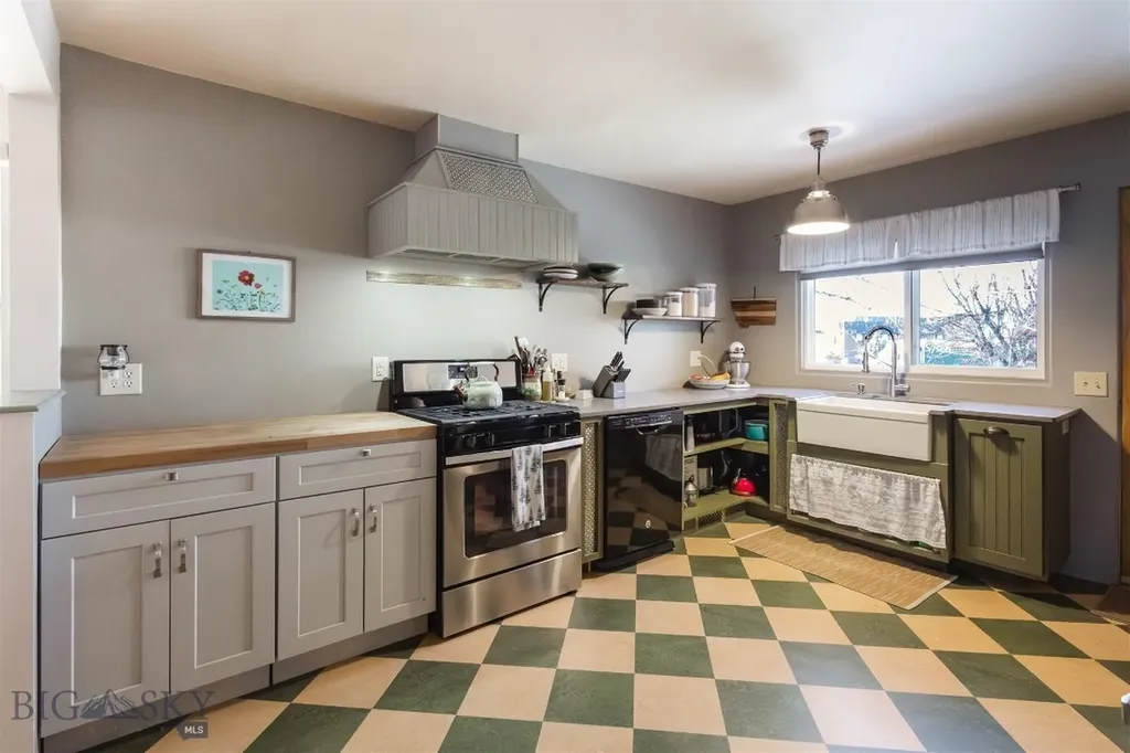 1232 N 8th Avenue Bozeman MT 59715