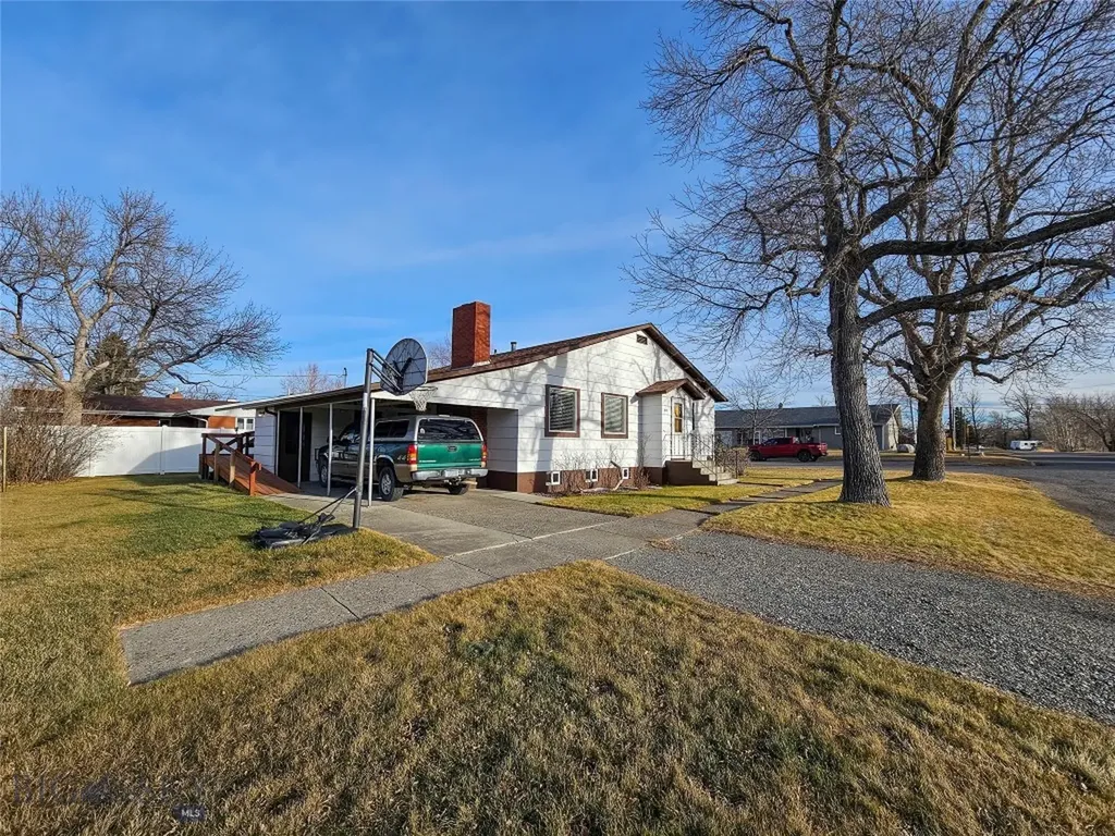 619 Everett Street Big Timber MT 59011