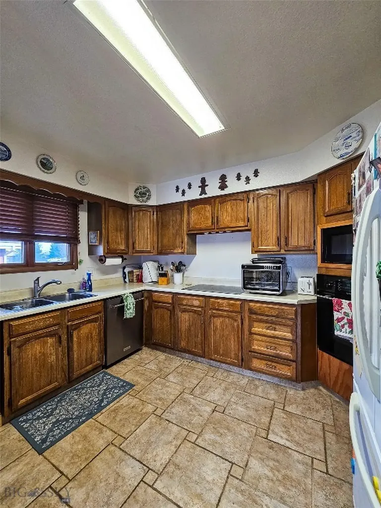 619 Everett Street Big Timber MT 59011