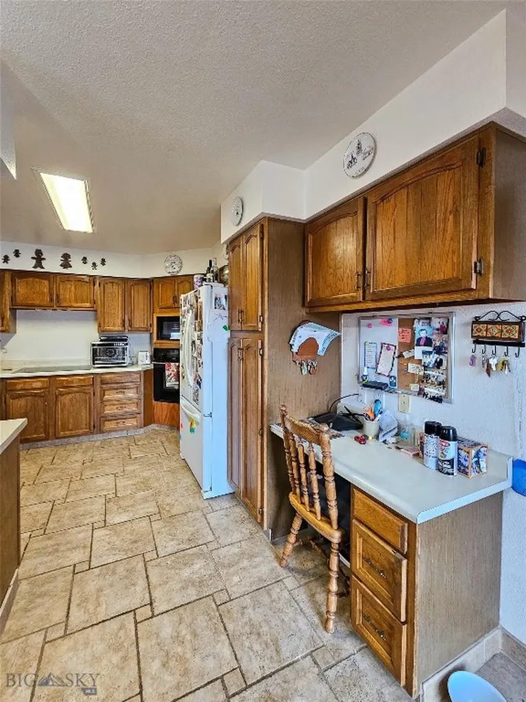 619 Everett Street Big Timber MT 59011