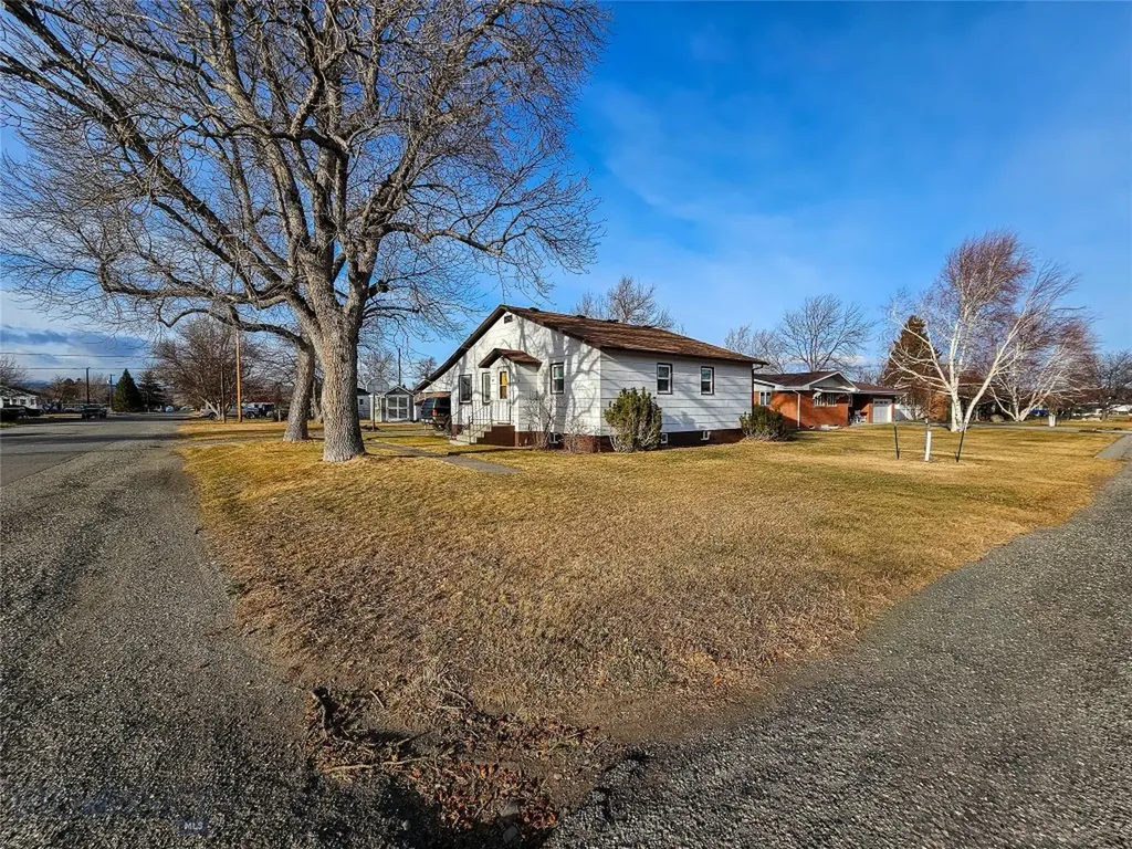 619 Everett Street Big Timber MT 59011