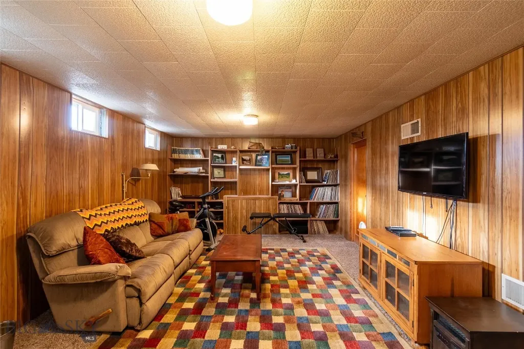 619 Everett Street Big Timber MT 59011