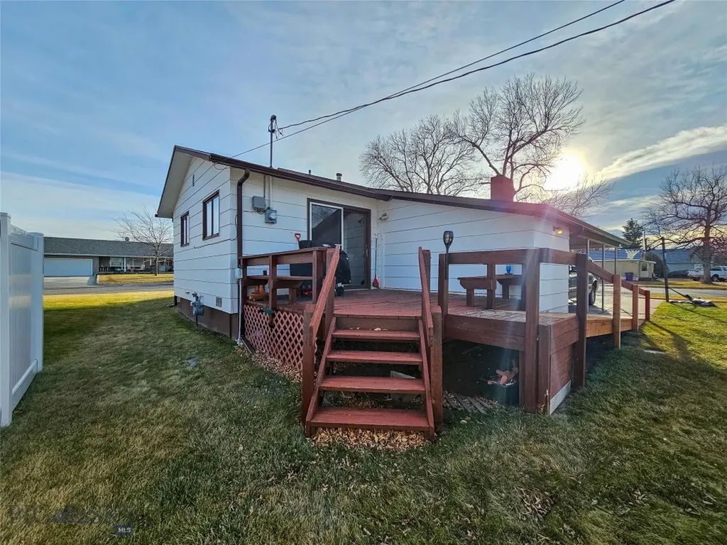 619 Everett Street Big Timber MT 59011