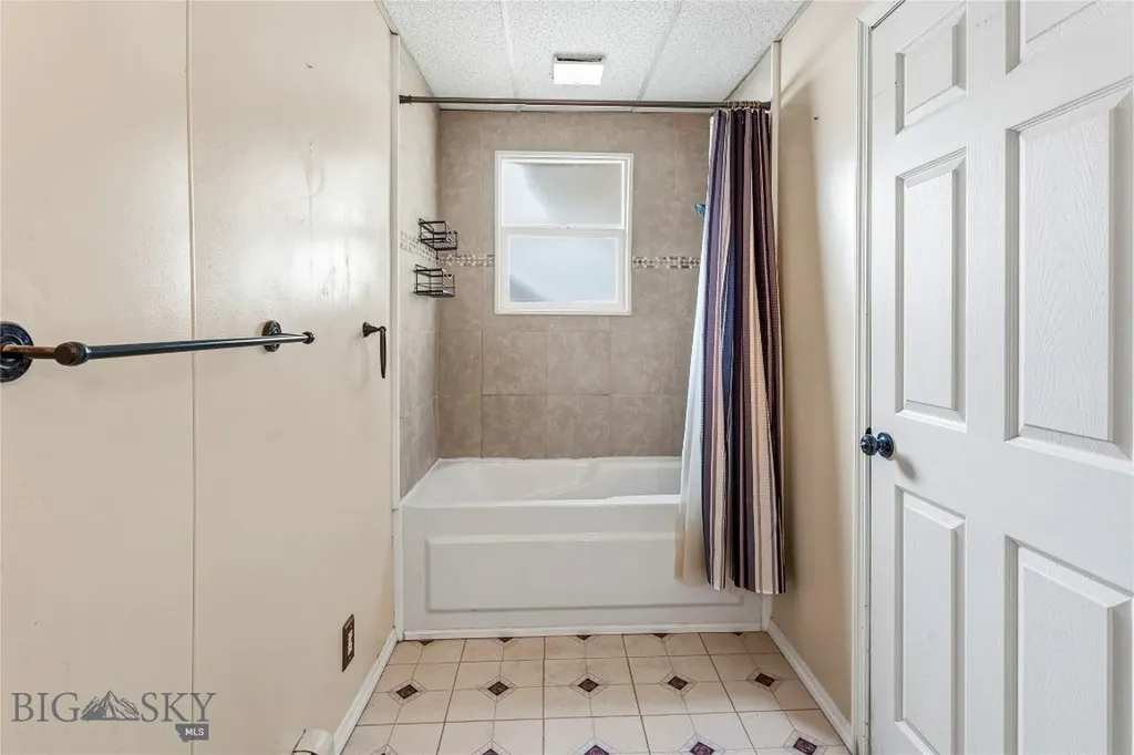 1810 Thornton Avenue Butte MT 59701