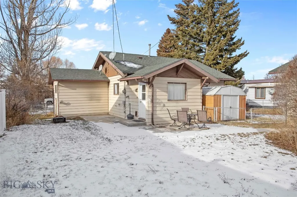 1810 Thornton Avenue Butte MT 59701