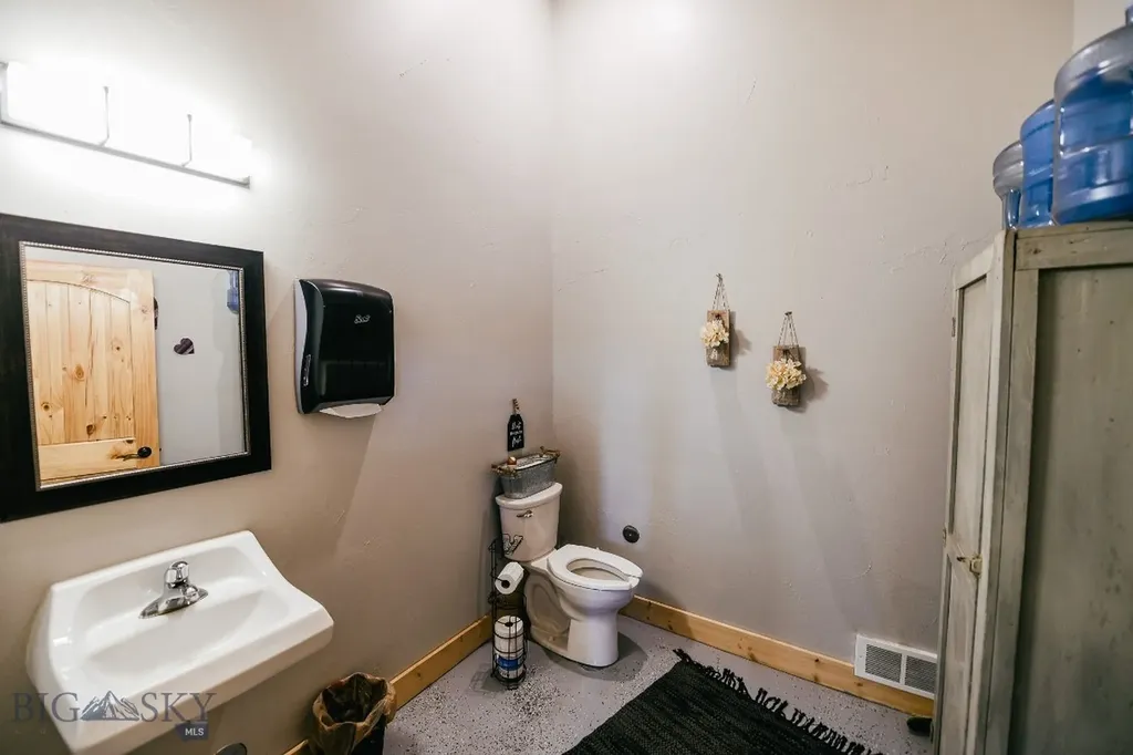 40 Taylor Drive Dillon MT 59725