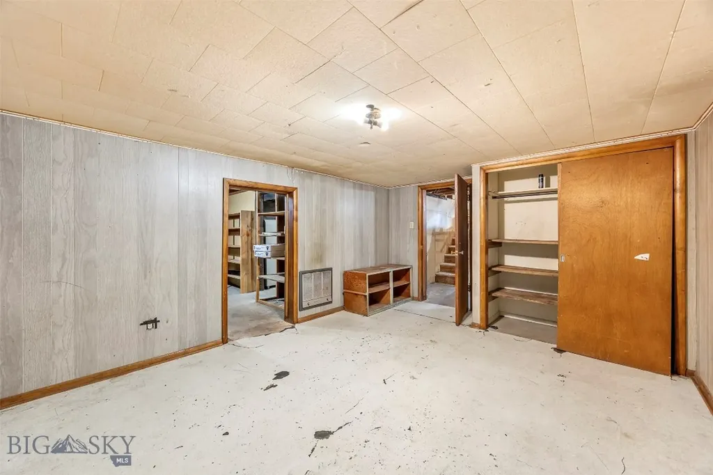 1610 Gilman Butte MT 59701