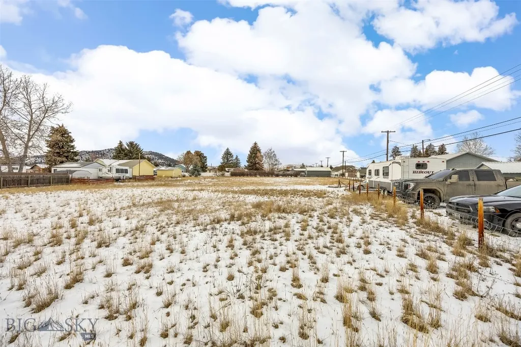 1610 Gilman Butte MT 59701