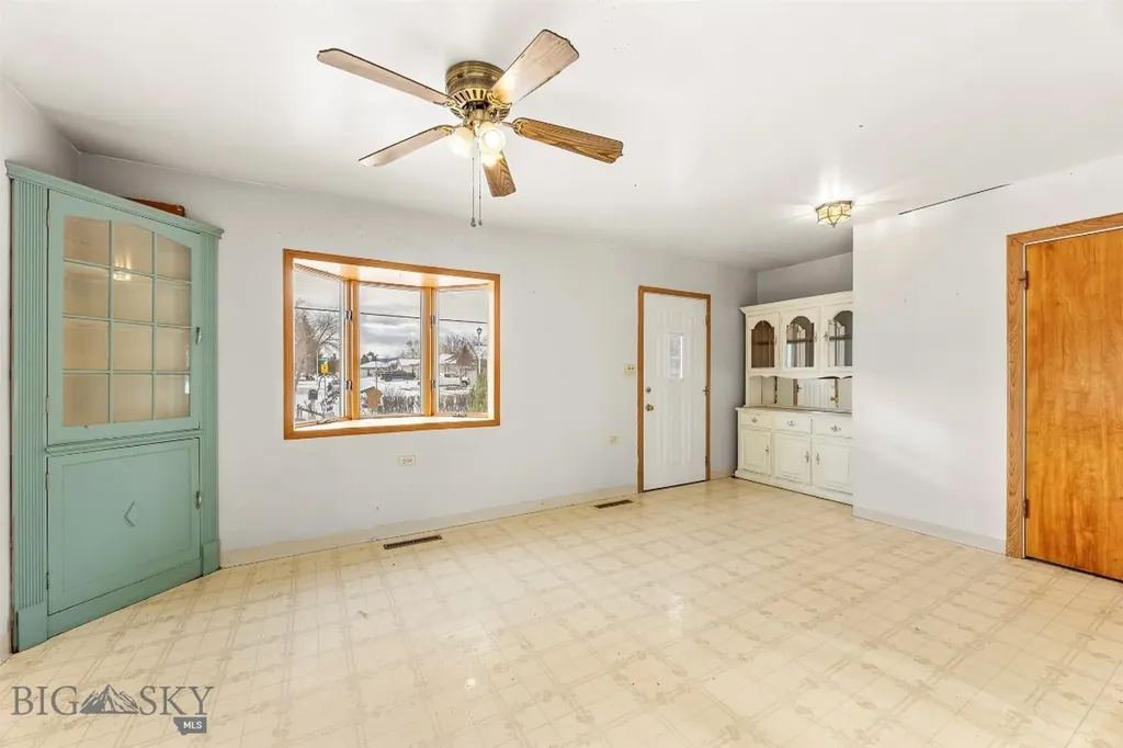 1610 Gilman Butte MT 59701