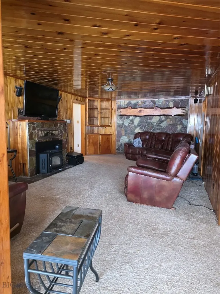 2700 Fairmont Anaconda MT 59711