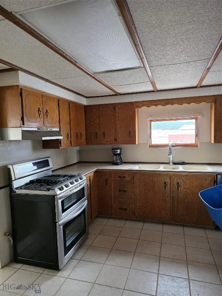 2700 Fairmont Anaconda MT 59711
