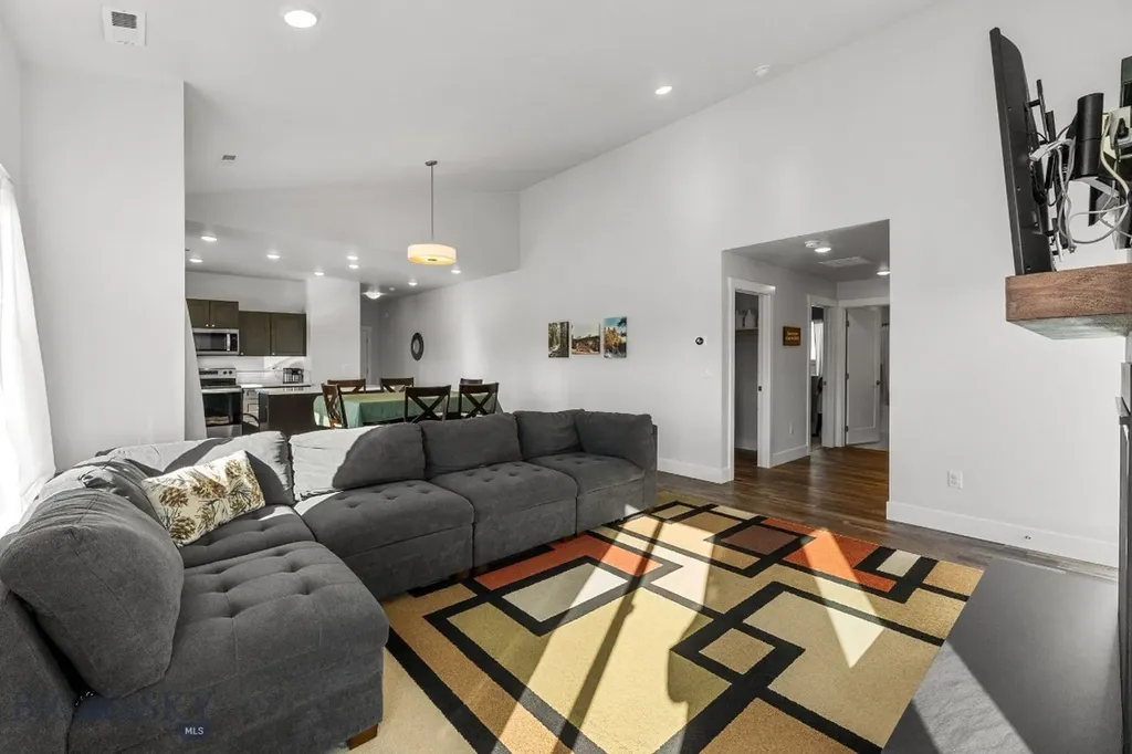 8 N Eldorado Avenue Bozeman MT 59718