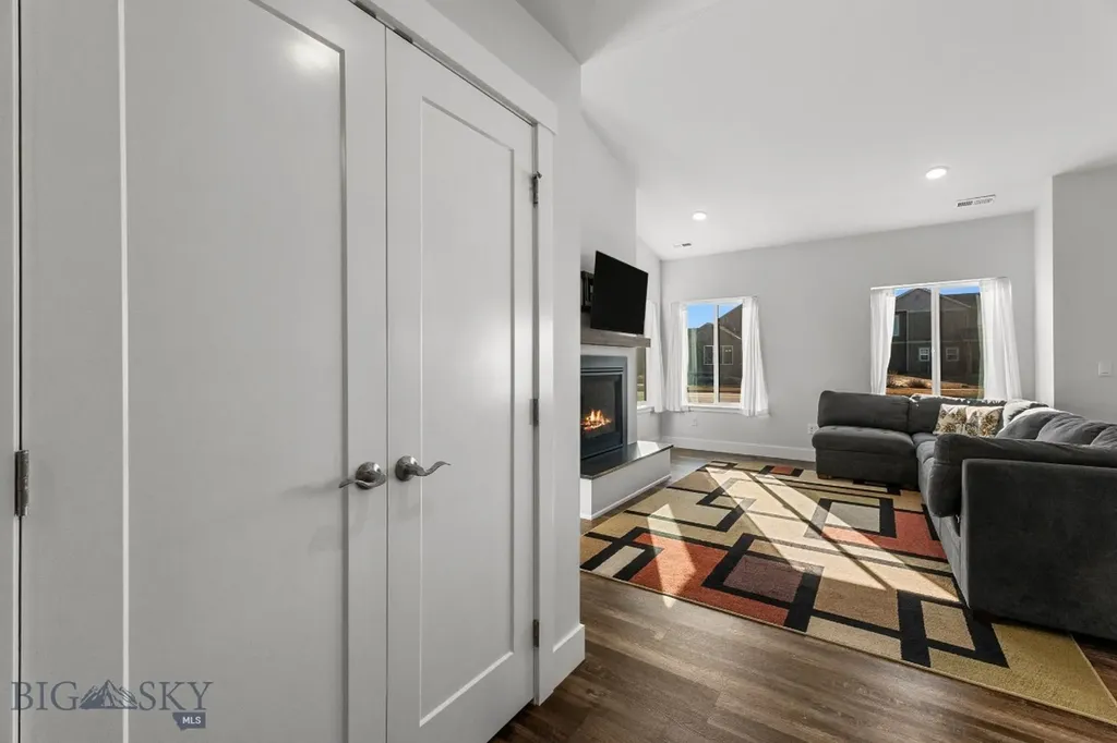 8 N Eldorado Avenue Bozeman MT 59718