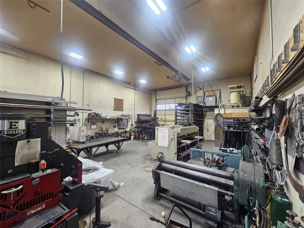 162 & 164 Zoot Way Bozeman MT 59718