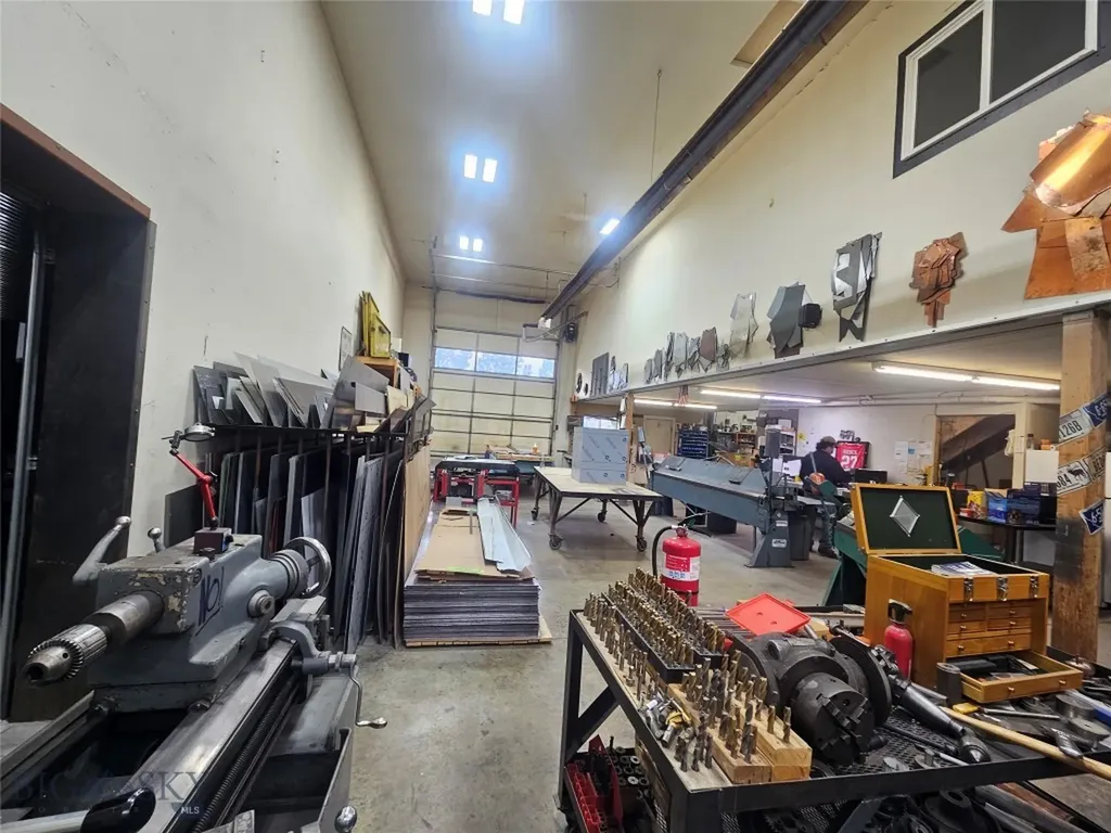 162 & 164 Zoot Way Bozeman MT 59718