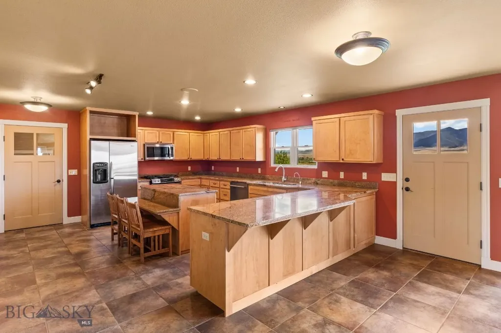 55 Mountain View Sheridan MT 59749