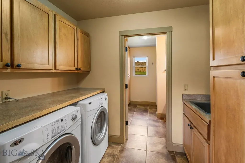 55 Mountain View Sheridan MT 59749