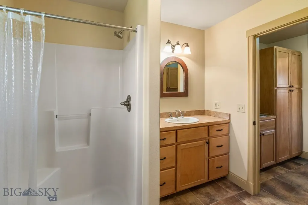 55 Mountain View Sheridan MT 59749