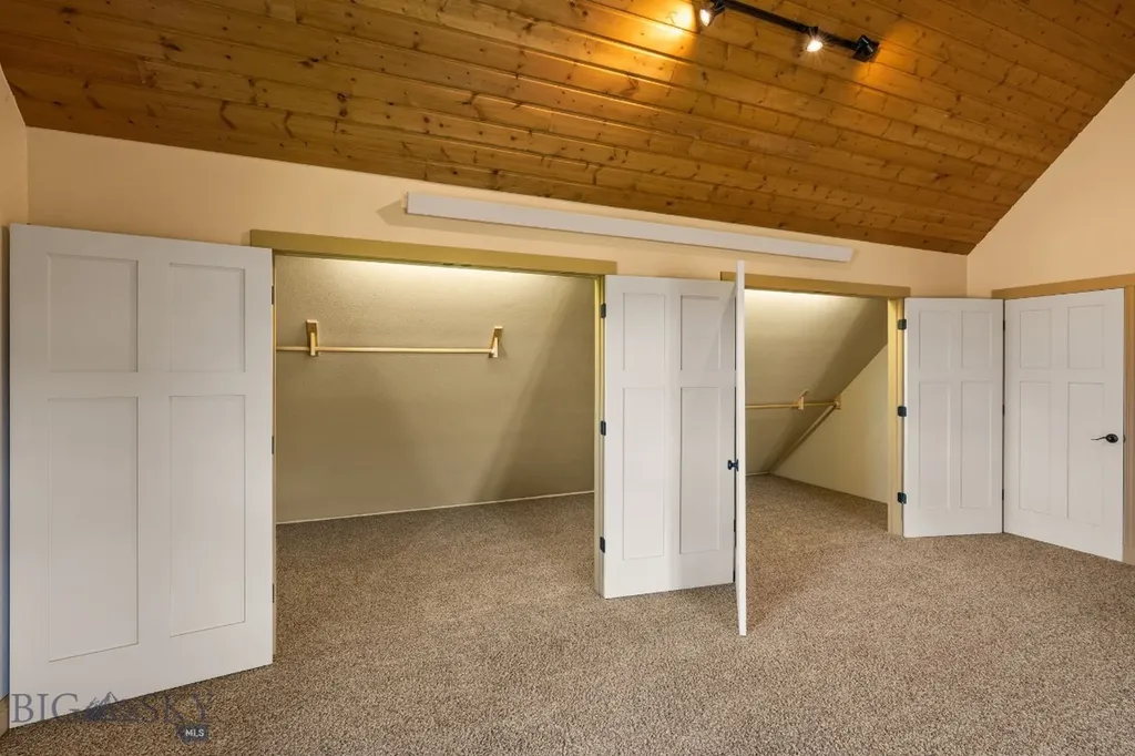 55 Mountain View Sheridan MT 59749