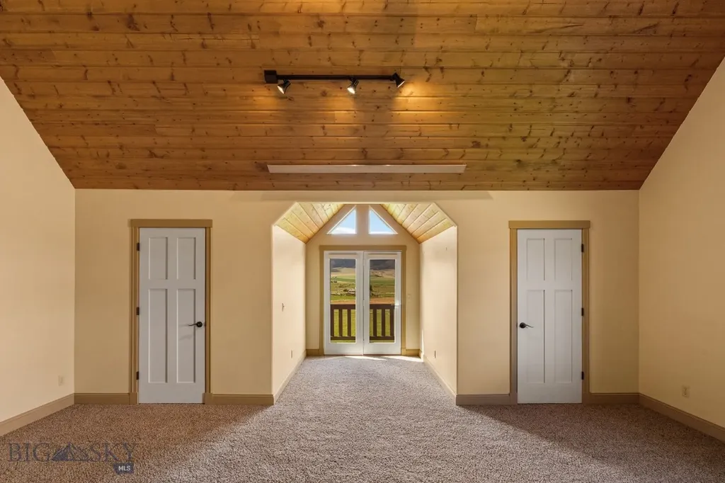 55 Mountain View Sheridan MT 59749