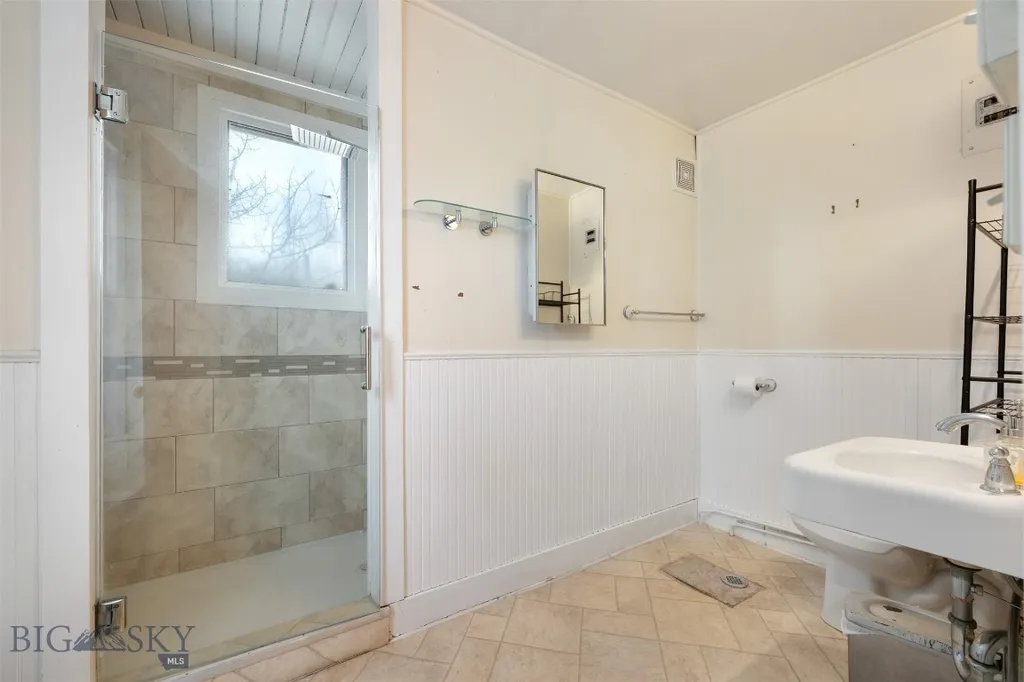 1032 S Wyoming Street Butte MT 59701
