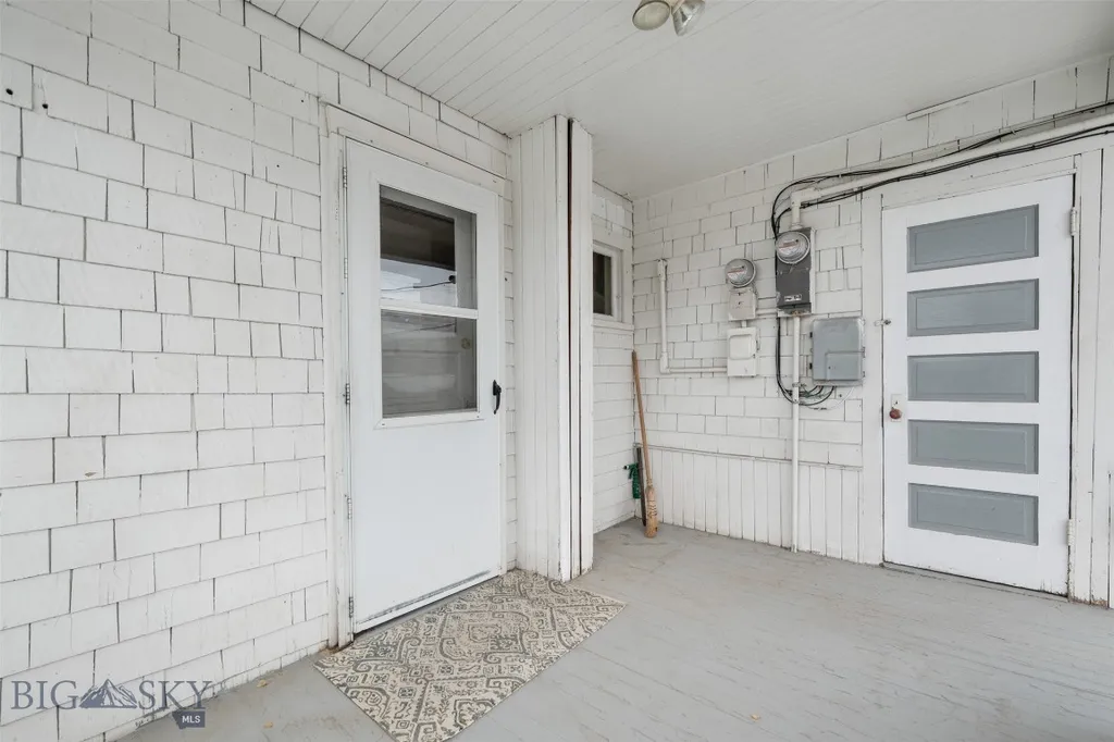 1032 S Wyoming Street Butte MT 59701