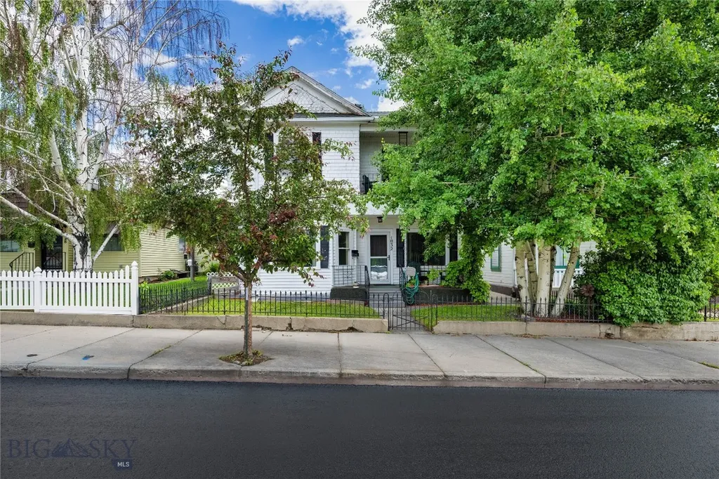1032 S Wyoming Street Butte MT 59701