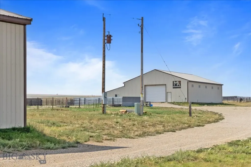 102310 Us Highway 87e Lewistown MT 594357