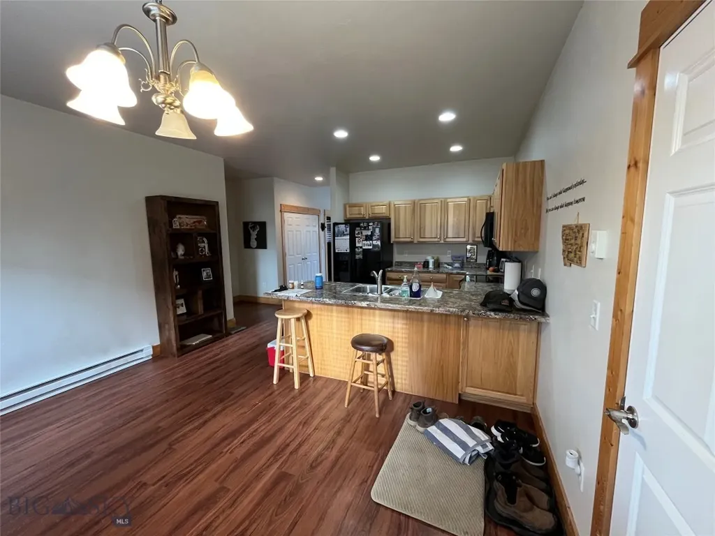 13 & 14 Moreland Court Manhattan MT 59741