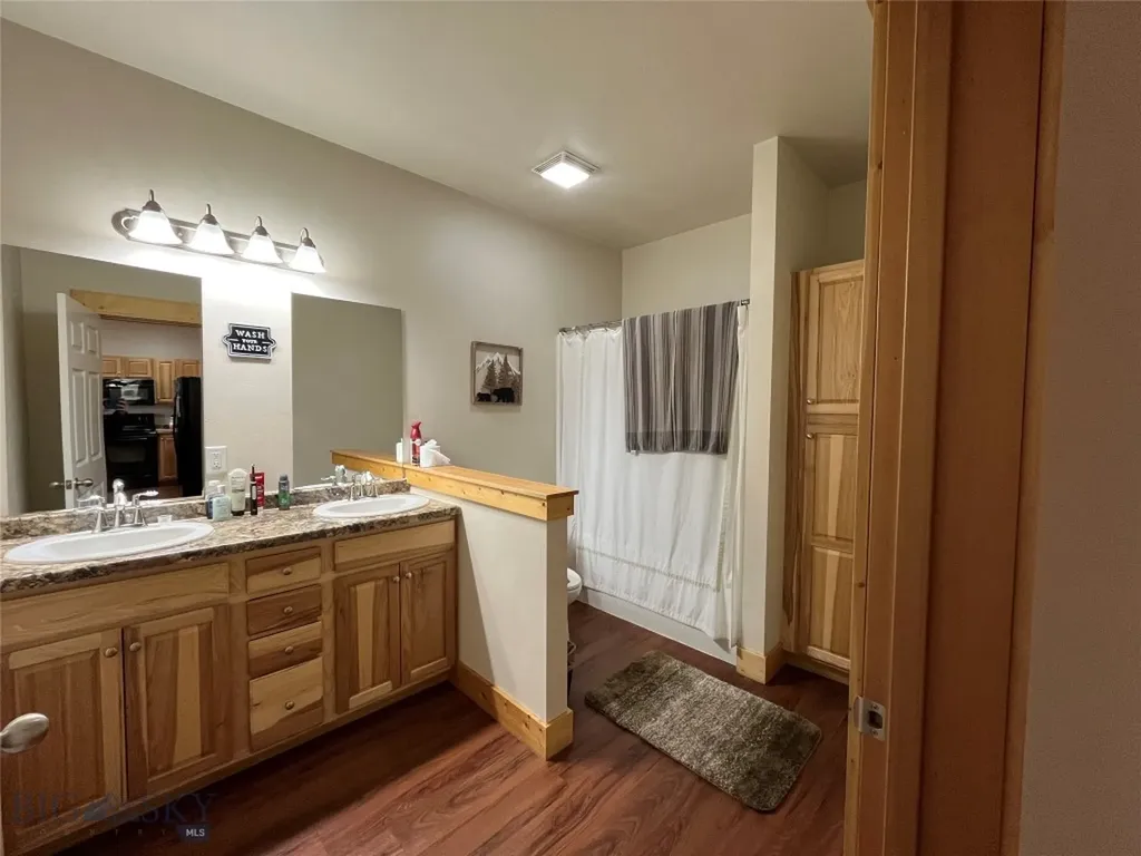13 & 14 Moreland Court Manhattan MT 59741