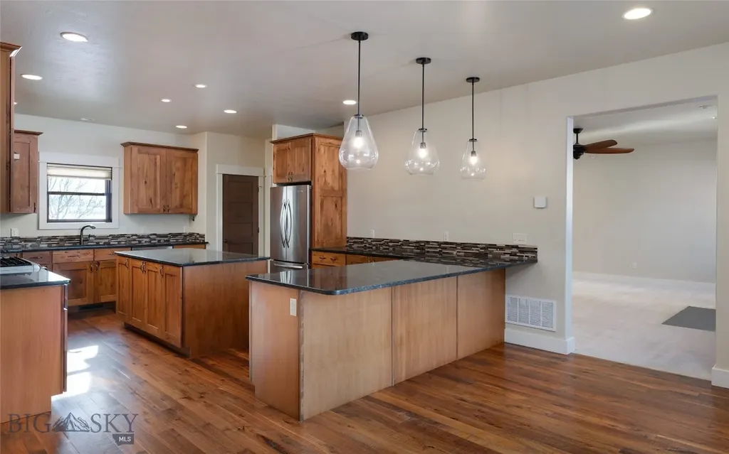 45 Spain Bridge Circle Drive Belgrade MT 59714