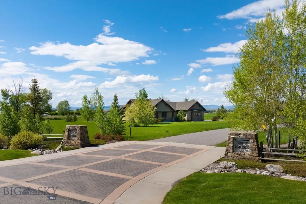 45 Spain Bridge Circle Drive Belgrade MT 59714