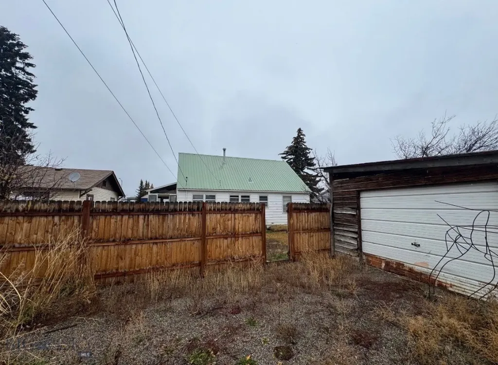 1920 Dewey Butte MT 59701