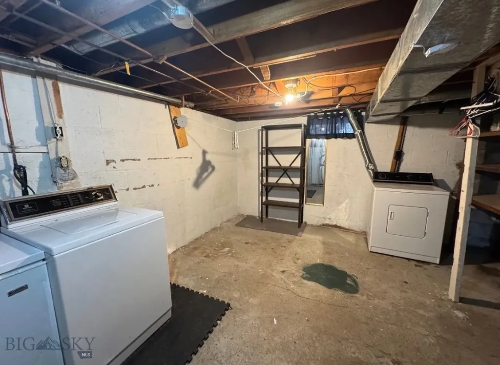 1920 Dewey Butte MT 59701