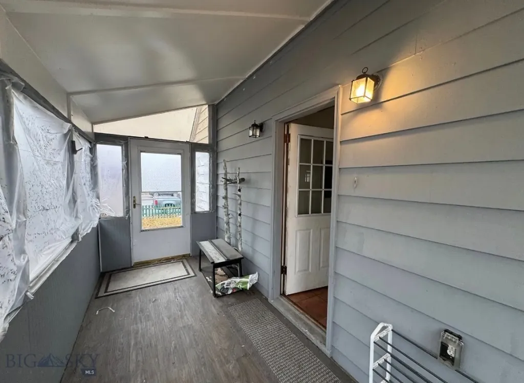 1920 Dewey Butte MT 59701