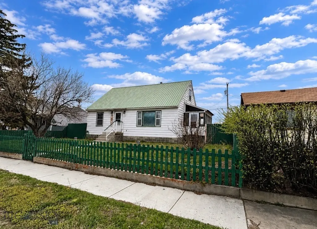 1920 Dewey Butte MT 59701