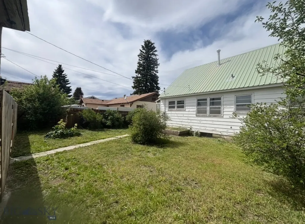1920 Dewey Butte MT 59701
